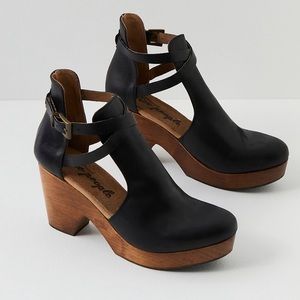 Free People Cedar Clog in Black Leather